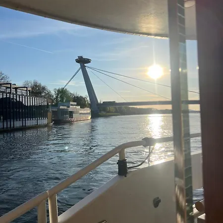 Apartment Modern Near Train Station #11