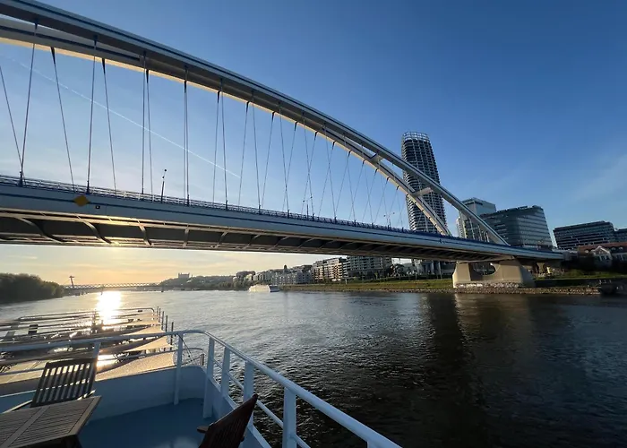 Modern Near Train Station #11 ブラチスラヴァ