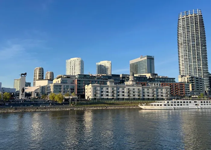 Modern Near Train Station #11 公寓