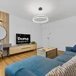 Διαμέρισμα Modern Near Train Station #11